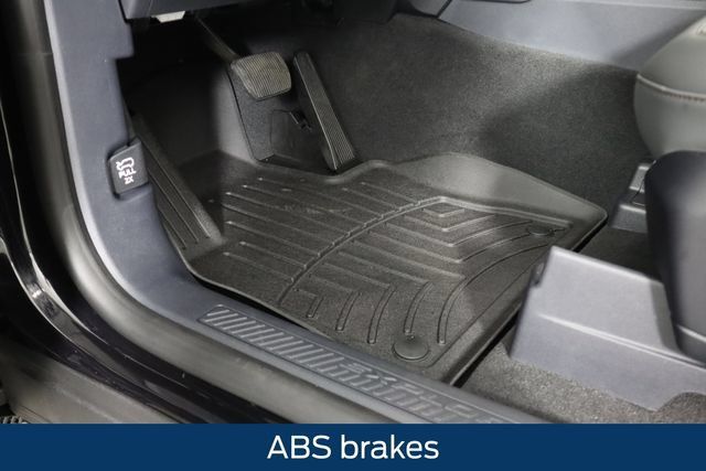 New 2026 Ford Explorer Active w/ Active Comfort Package AWD/4WD image 28
