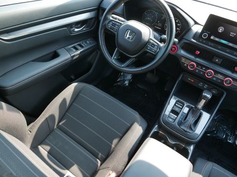 Used 2025 Honda CR-V Sport image 9