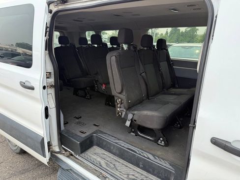 Used 2017 Ford Transit 350 XLT RWD image 6