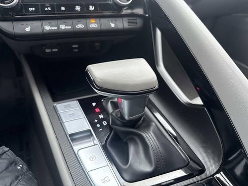 Certified 2024 Hyundai Elantra SEL w/ Convenience Package image 26