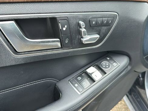 Used 2014 Mercedes-Benz E 350 Sedan image 15