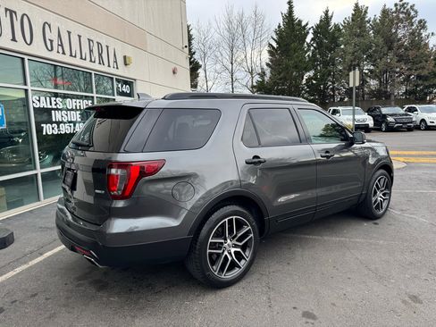 Used 2016 Ford Explorer Sport image 4