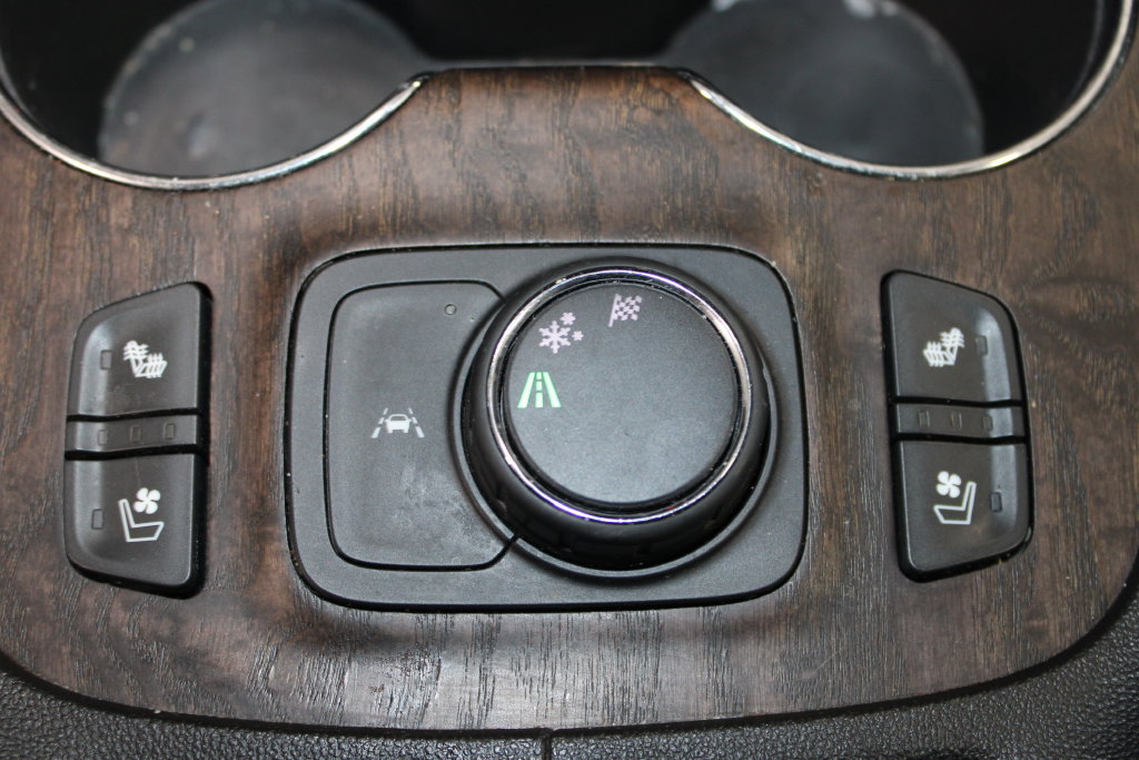 Used 2023 GMC Acadia Denali FWD image 29