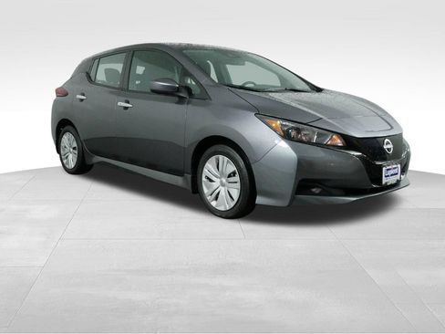 Used 2025 Nissan Leaf S FWD image 2