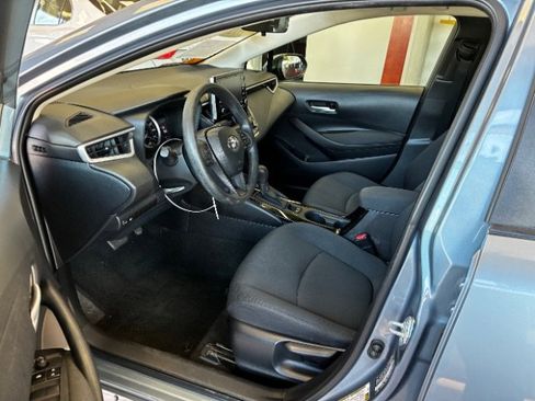 Used 2021 Toyota Corolla LE image 17