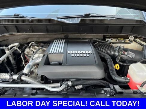 Used 2023 Chevrolet Silverado 1500 RST AWD/4WD image 35
