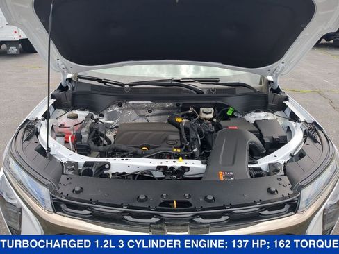 New 2026 Chevrolet Trax RS w/ Driver Confidence Package FWD image 22
