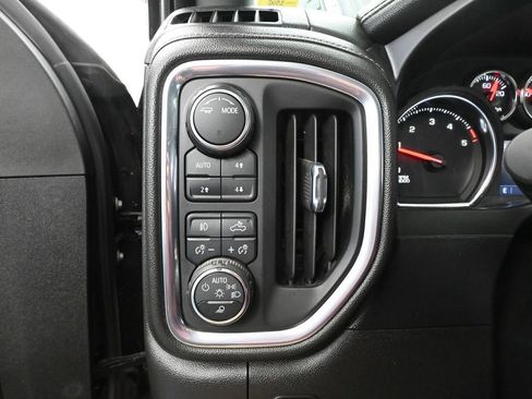 Used 2021 Chevrolet Silverado 2500 LTZ image 37