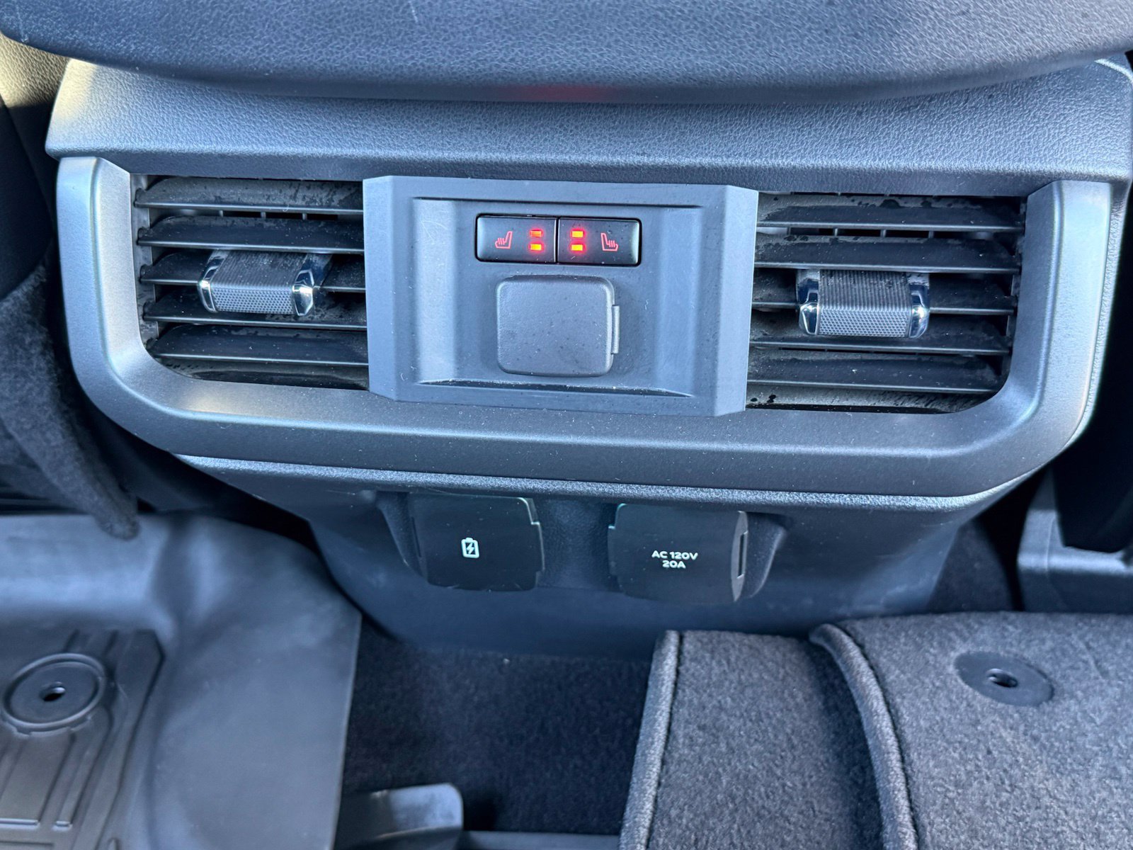 Used 2024 Ford F150 Lariat w/ Equipment Group 502A High AWD/4WD image 15