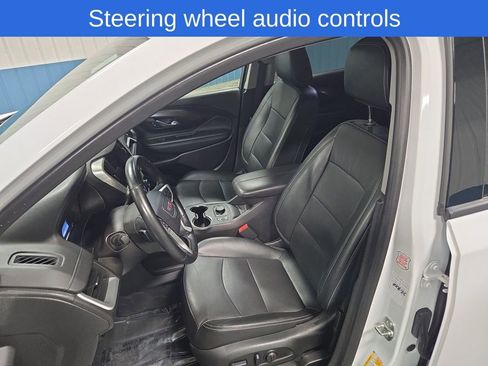 Used 2024 GMC Terrain SLT image 8