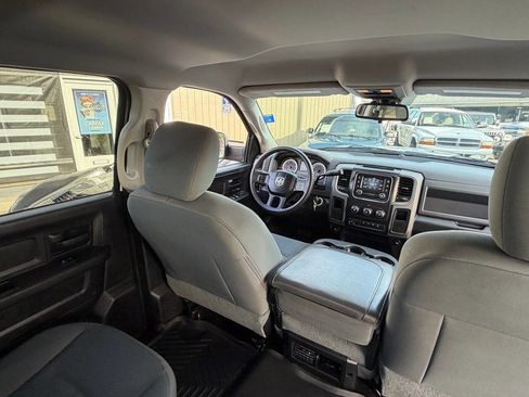 Used 2016 RAM 3500 Tradesman w/ Chrome Appearance Group image 44