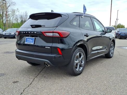 Certified 2024 Ford Escape ST-Line w/ Tech Pack #1 AWD/4WD image 10