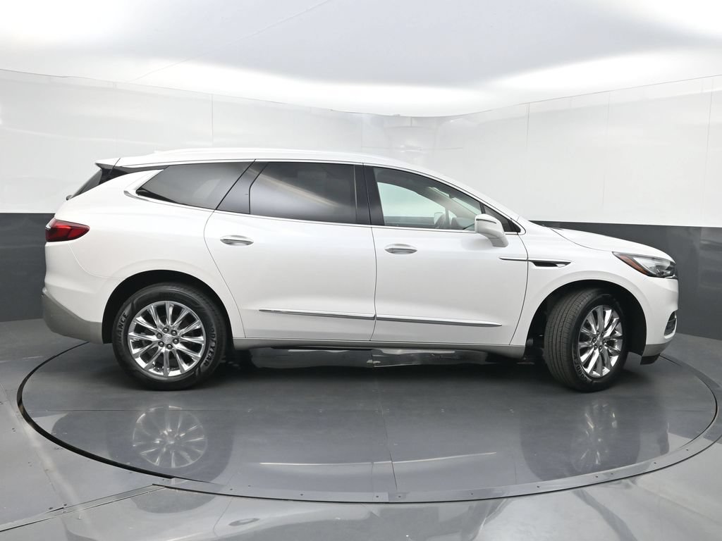 Used 2018 Buick Enclave Premium w/ Experience Buick Package FWD image 44