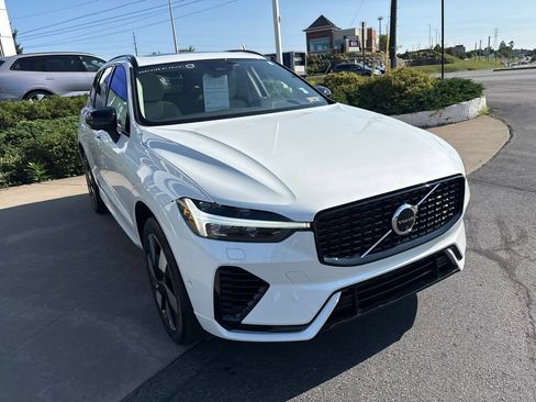 Certified 2025 Volvo XC60 T8 Plus w/ Protection Package Premier AWD/4WD image 5
