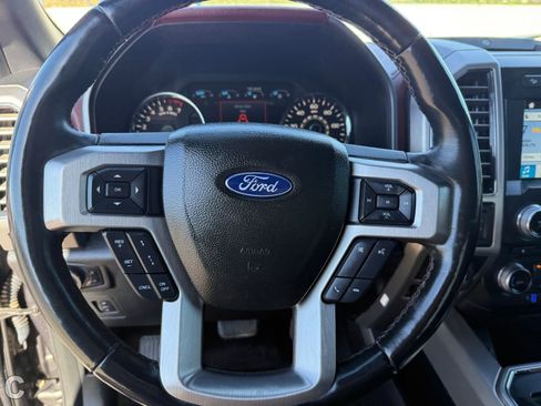 Used 2018 Ford F150 Platinum w/ Equipment Group 701A Luxury AWD/4WD image 27