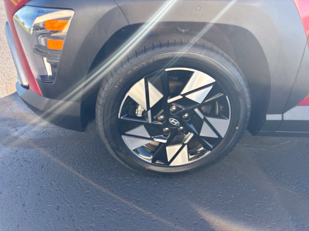 Used 2024 Hyundai Kona SEL FWD image 9
