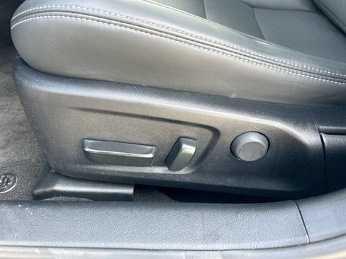 Used 2023 Lexus IS 300 w/ Premium Package RWD image 32