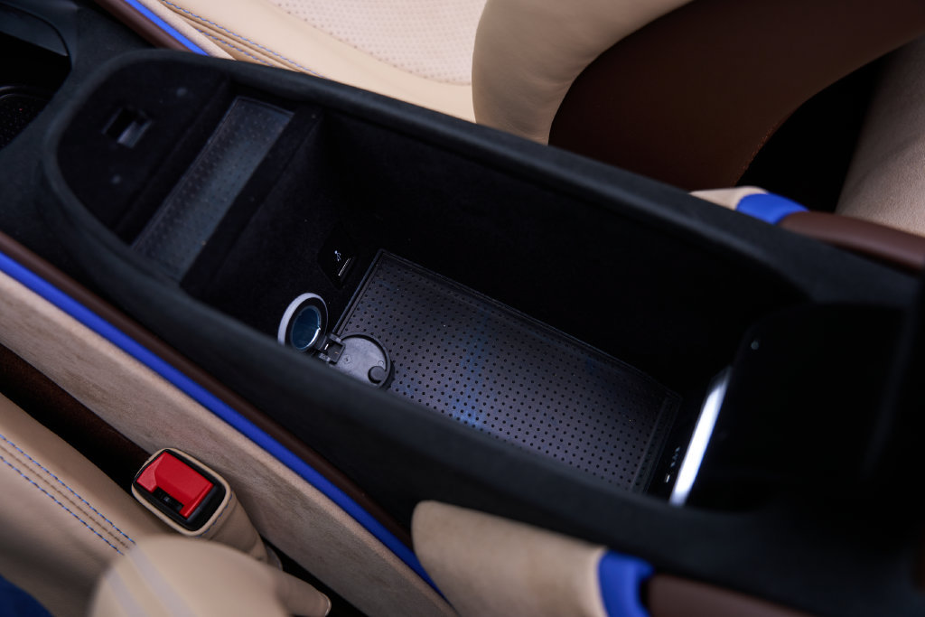 Used 2025 Ferrari Roma Spider RWD image 77