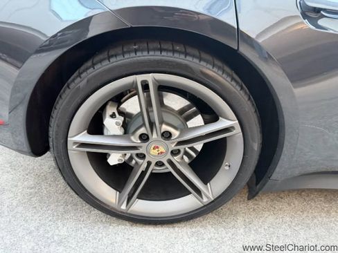 Used 2022 Porsche Taycan image 35