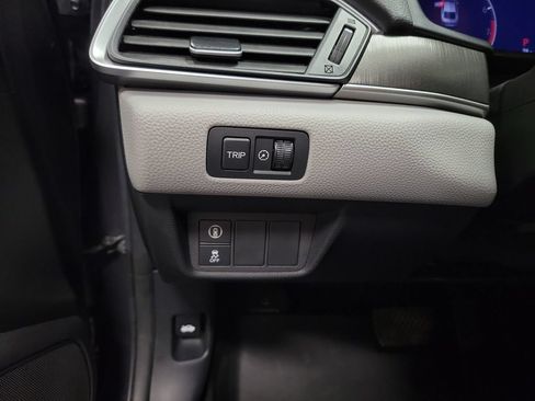 Used 2018 Honda Accord LX image 22