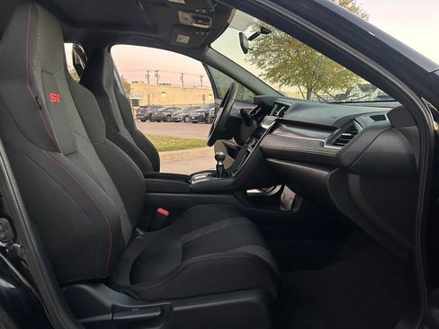 Used 2018 Honda Civic Si image 21