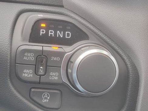 New 2026 RAM 1500 Big Horn AWD/4WD image 13
