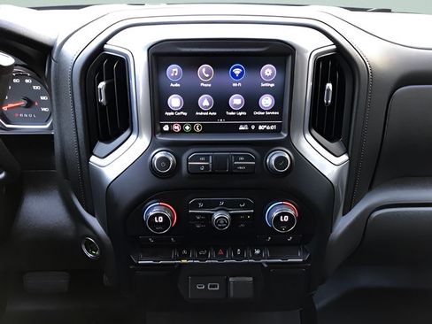 Used 2021 Chevrolet Silverado 1500 LT AWD/4WD image 16