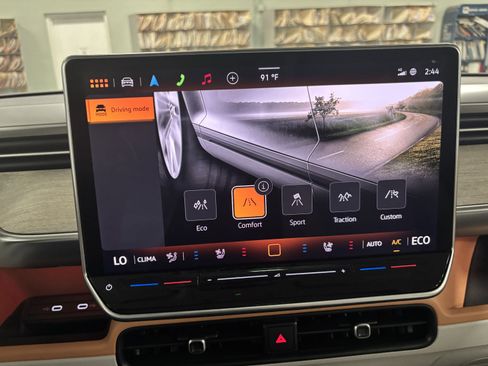 New 2025 Volkswagen ID. Buzz 1st Edition image 20