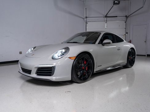 Used 2018 Porsche 911 Carrera 4S AWD/4WD image 1