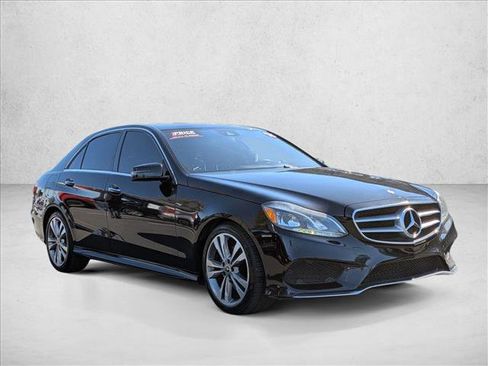 Used 2016 Mercedes-Benz E 350 Sedan image 3