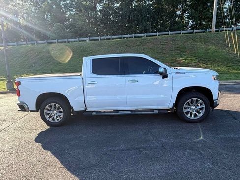 Used 2020 Chevrolet Silverado 1500 LTZ w/ LTZ Premium Package AWD/4WD image 8
