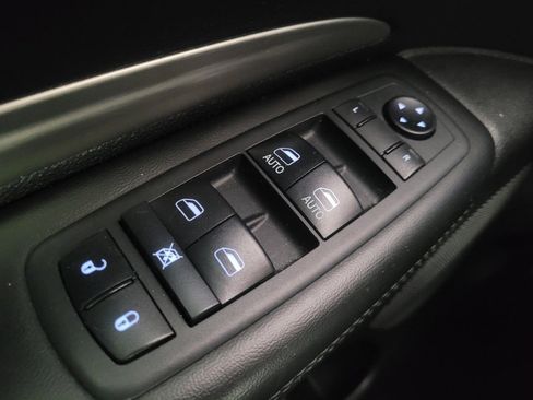 Used 2019 Dodge Durango SXT RWD image 27