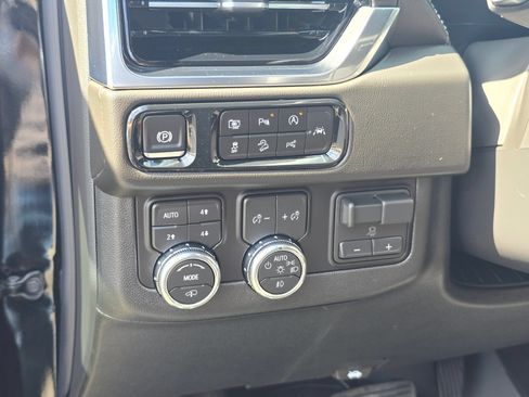 Used 2026 GMC Yukon XL Denali w/ Denali Reserve Package AWD/4WD image 24