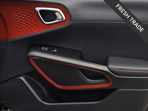 Used 2025 Kia Soul GT-Line image 8