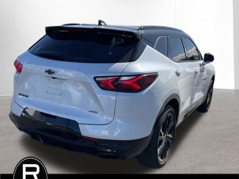 Used 2022 Chevrolet Blazer RS w/ Enhanced Convenience Package image 3