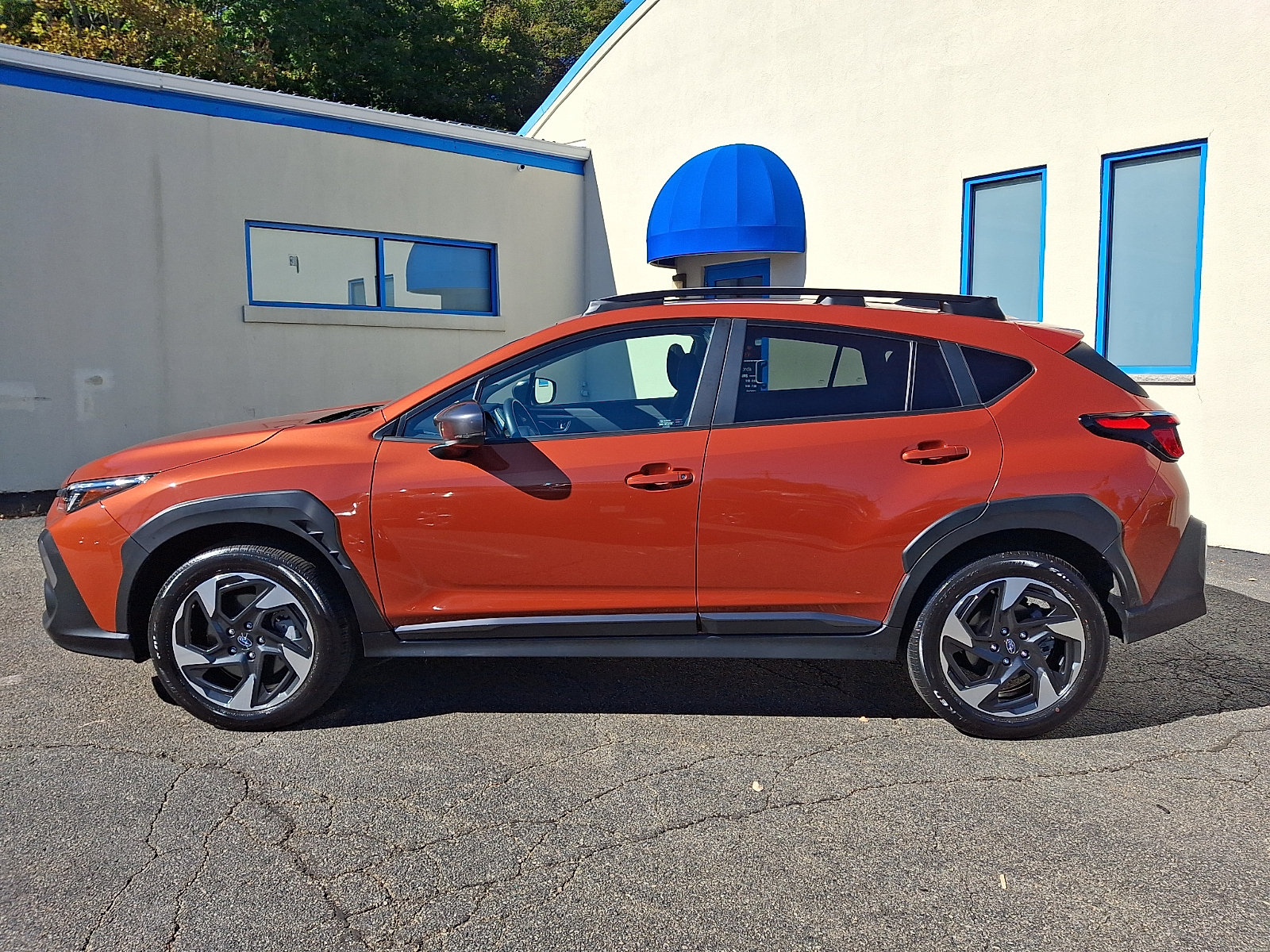 Used 2024 Subaru Crosstrek 2.5i Limited AWD/4WD image 7