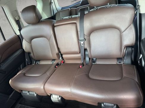 Used 2022 INFINITI QX80 Premium Select w/ All-Season Package RWD image 22