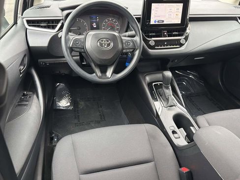 Certified 2025 Toyota Corolla LE FWD image 8