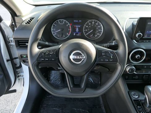 Used 2024 Nissan Sentra S FWD image 20