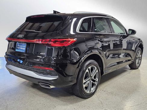 New 2025 Audi Q5 Premium image 3