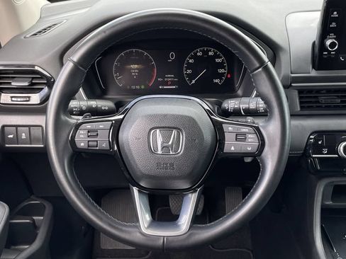 Used 2025 Honda Pilot EX-L image 11