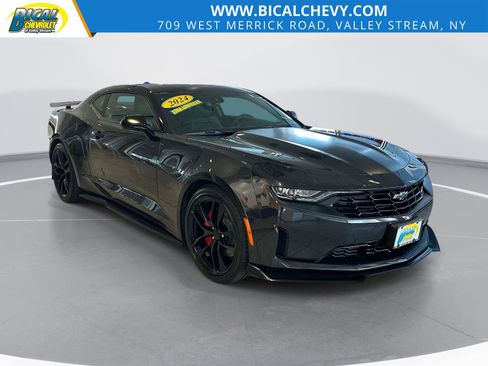 Used 2024 Chevrolet Camaro LT RWD image 1