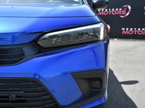 Used 2024 Honda Civic Sport image 11