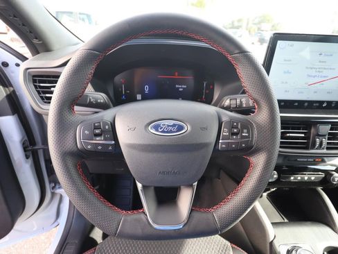 New 2026 Ford Escape ST-Line w/ Tech Pack #1 image 18