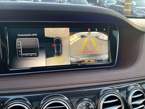 Used 2017 Mercedes-Benz S 550 Sedan image 21