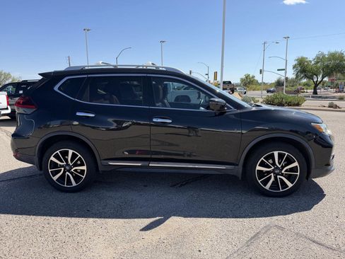 Used 2019 Nissan Rogue SL w/ Premium Package AWD/4WD image 7