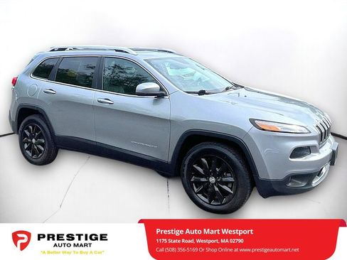 Used 2017 Jeep Cherokee Limited AWD/4WD image 1
