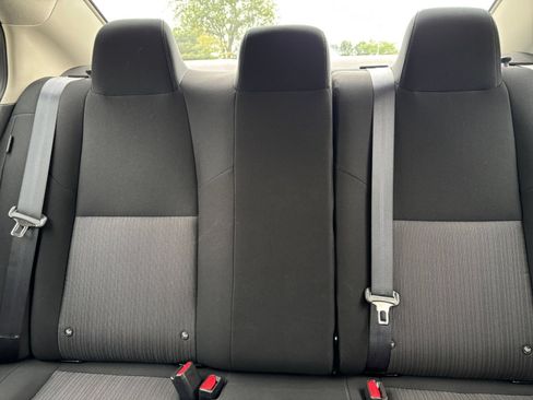 Used 2025 Nissan Sentra SV FWD image 36