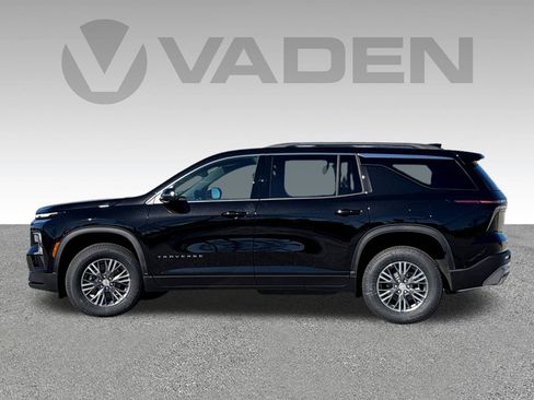 New 2026 Chevrolet Traverse LT w/ Driver Confidence Package FWD image 24