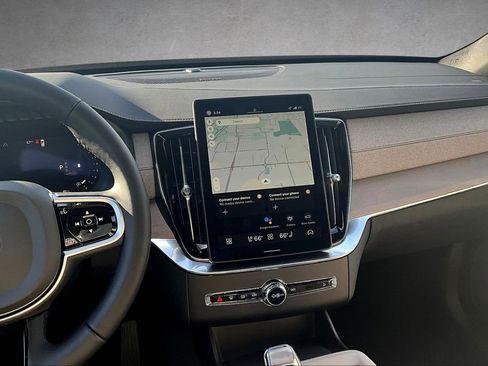 New 2026 Volvo XC90 B6 Plus w/ Protection Package Premier AWD/4WD image 6